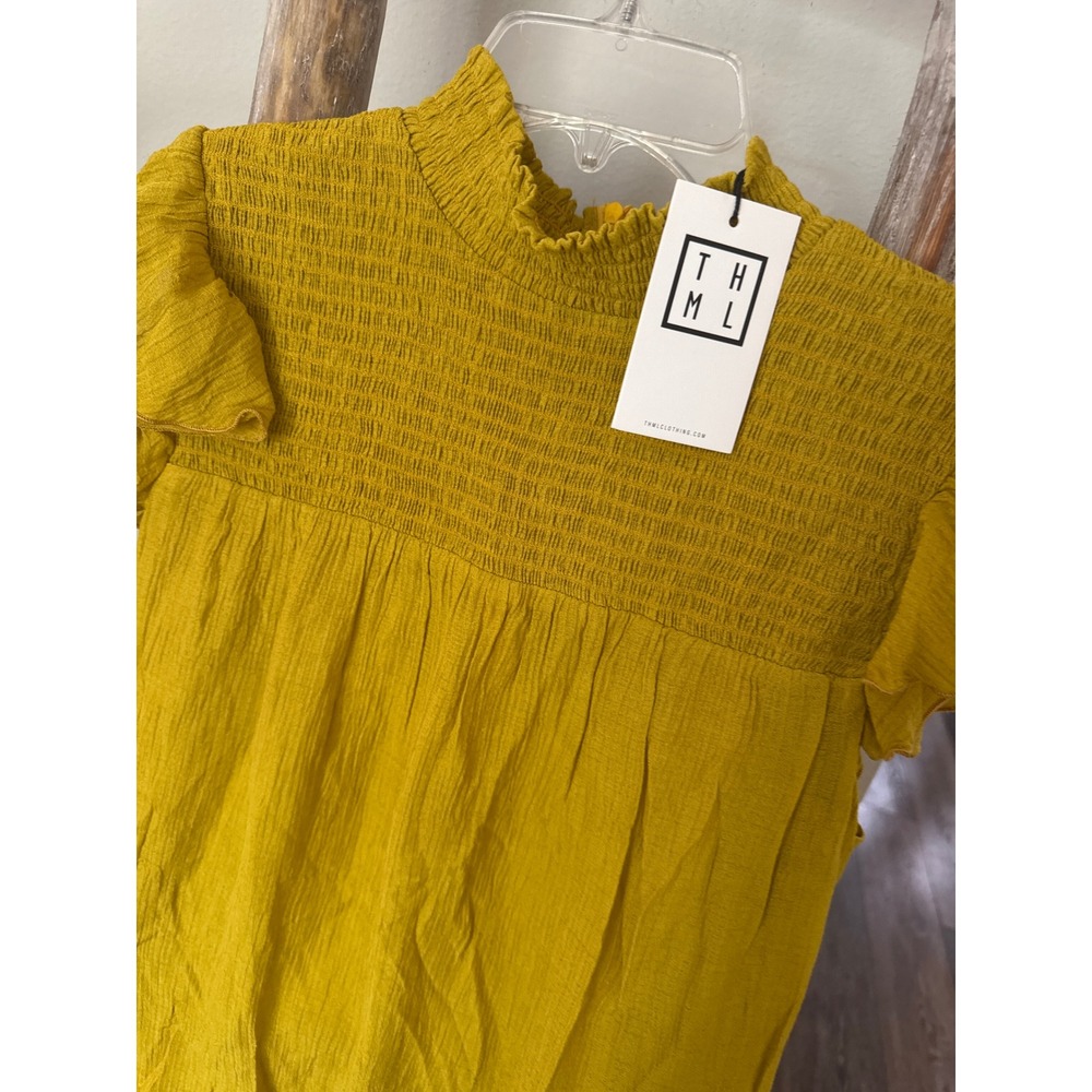 Womens THML blouse features a high ruffled neck and smocked detailing size S NWT - Picture 5 of 7